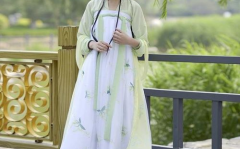 画汉服小姐姐一步一步,小姐姐的华丽蜕变之旅